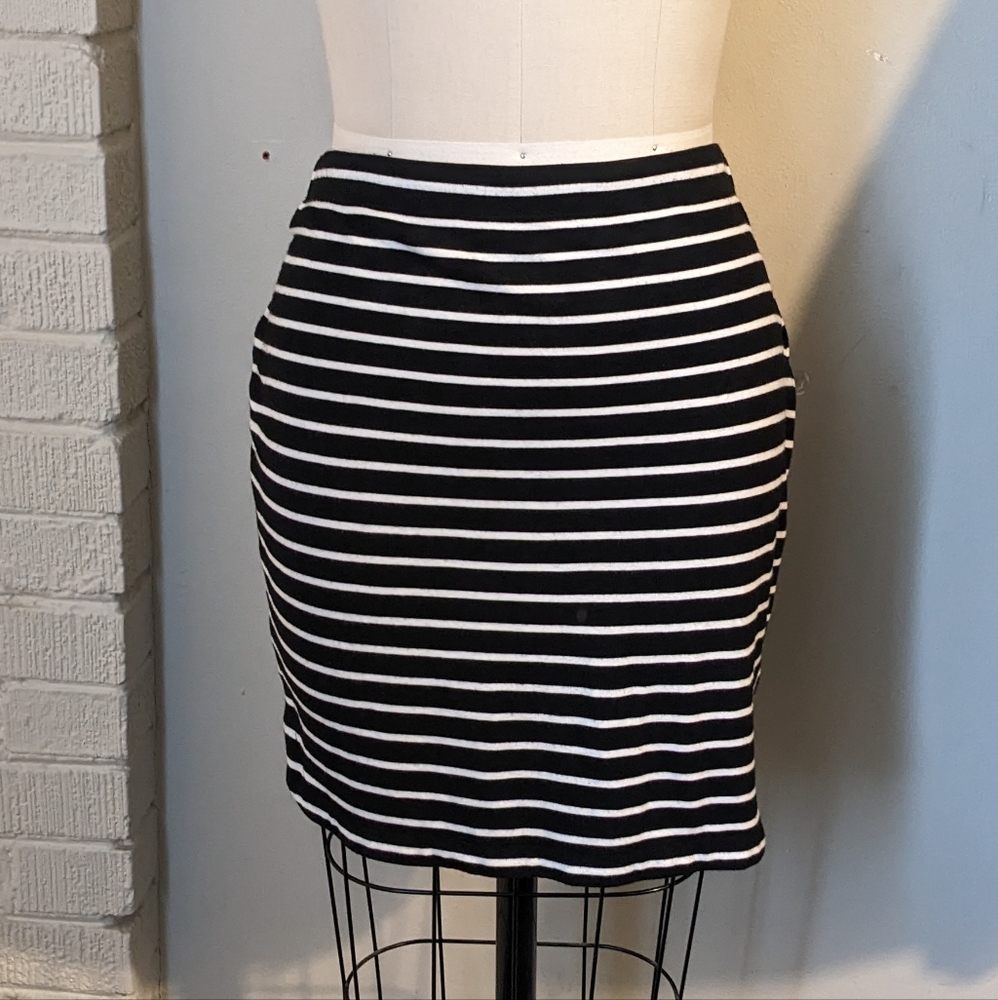 Max Studio black and white striped skirt